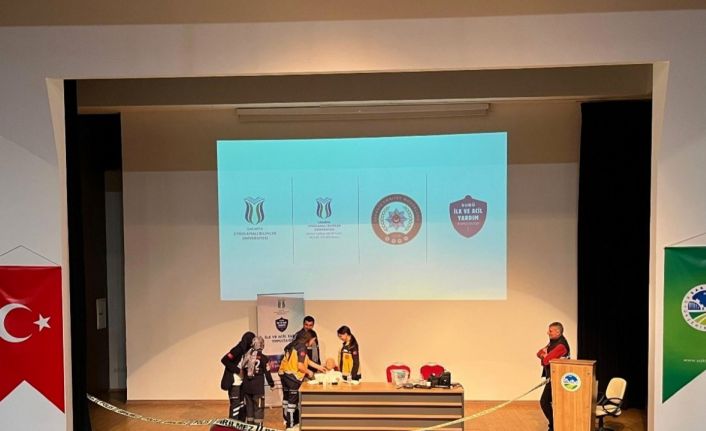 Paramedik öğrencilerine adli vaka uygulama eğitimi