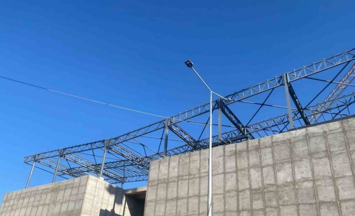 Patnos’ta Alışveriş merkezi inşaatında sona gelindi