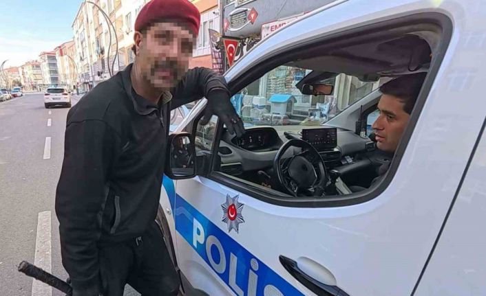 Polis uyarıya geldi, "ahtım var, benzin döküp yakacağım" dedi