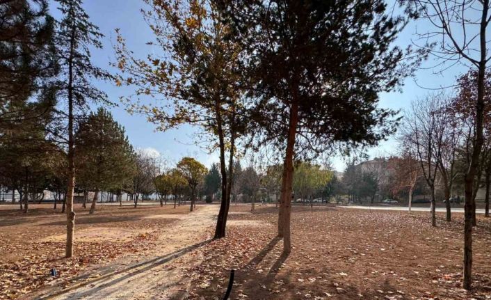 Pursaklar’da parklar yeni çehresine kavuşuyor