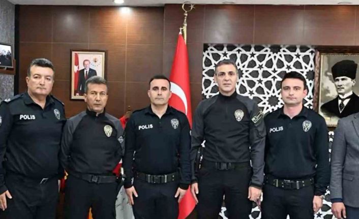 Rahatsızlanan kadını yalnız bırakmayan polis memurlarına teşekkür