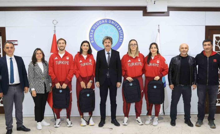 Rektör Yılmaz’dan başarılı sporculara özel tebrik