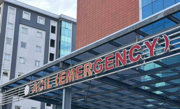 Rize’de 40 öğrenci yedikleri yemekten zehirlenerek hastaneye kaldırıldı