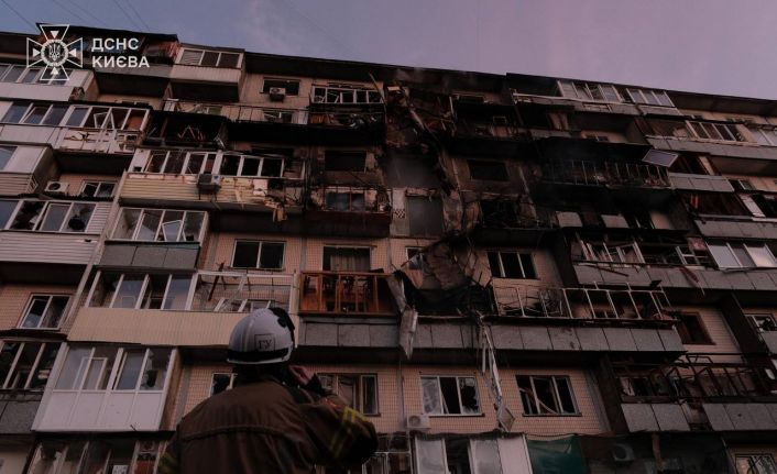 Rus ordusundan Kiev’e yoğun saldırı: 3 ölü, 26 yaralı