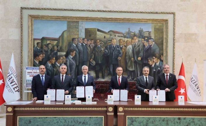 Şahinbey Belediyesi 163 öğrenciyi daha umreye gönderecek