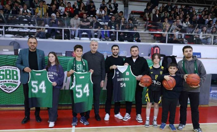 Sakarya Büyükşehir, parkeden 89-60 galip ayrıldı