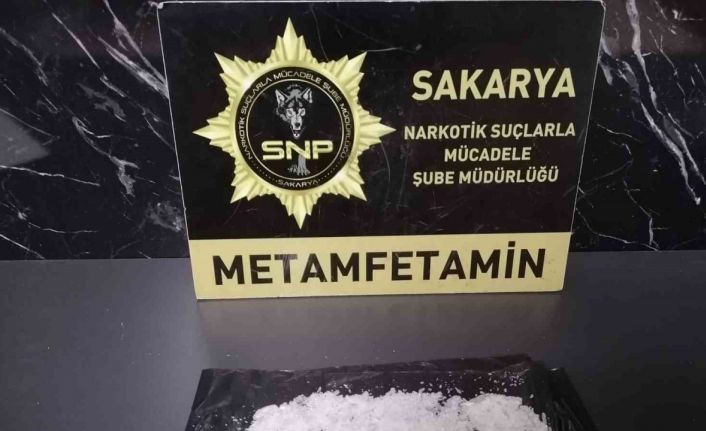Sakarya’da 3 ilçede uyuşturucu operasyonu: 11 gözaltı