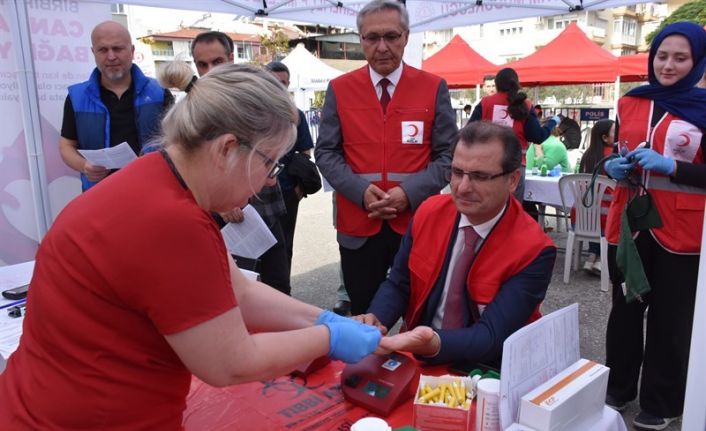 Salihli’den Kızılay’a rekor kan bağışı