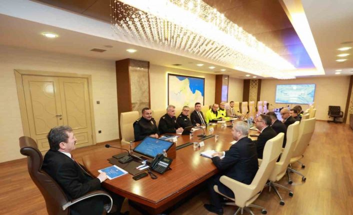 Samsun’da trafik levhaları sadeleşiyor