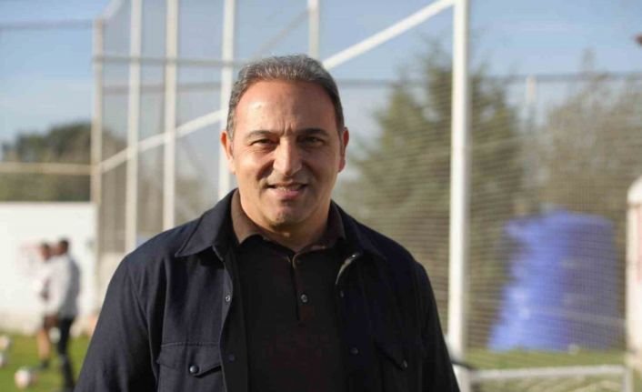 Samsunspor Futbol Direktörü Çapa: "Beşiktaş ile aramızdaki puan farkını açmak istiyoruz"