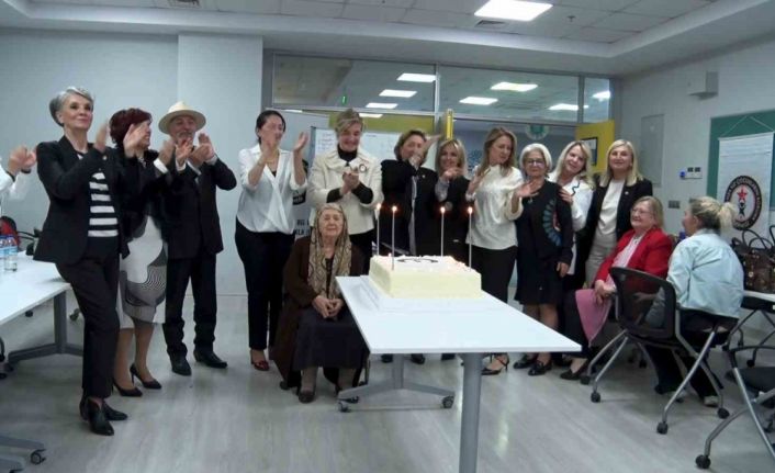 Saniye Rıza Kız Çocuklarını Koruma Derneği 50. yılını kutladı