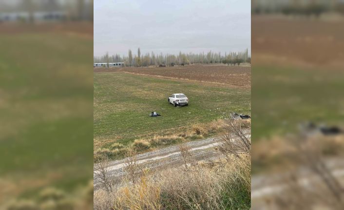 Şarampole giren otomobil sürücüsü yaralandı