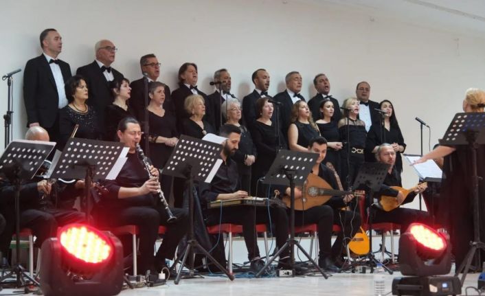 Sarıgöl’de Atatürk’ün sevdiği şarkılar seslendirildi