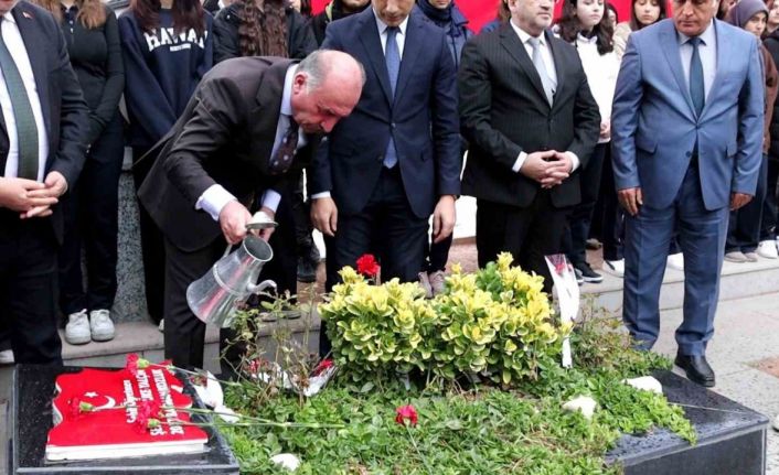 Şehit Öğretmen Aybüke Yalçın kabri başında dualarla anıldı