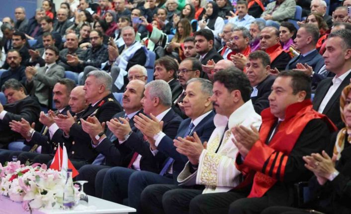 Selçuk Üniversitesinde Akademik Yıl, Bakan Yerlikaya’nın katılımıyla açıldı