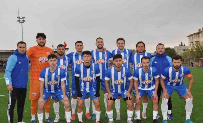 Selendi Belediyespor 3 puanı 3 golle aldı
