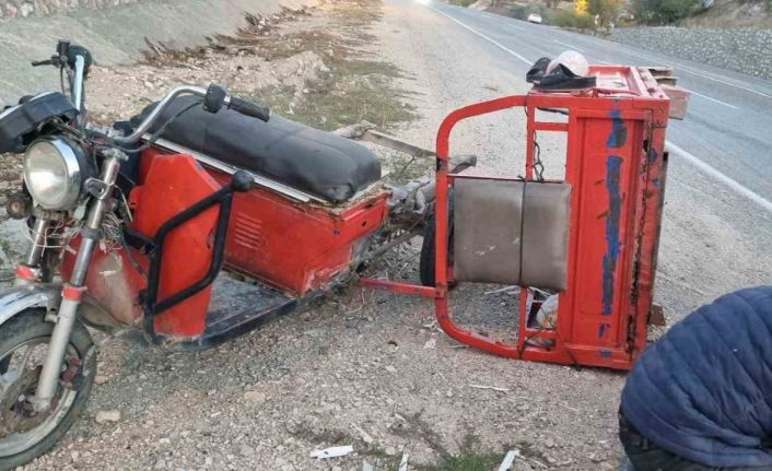 Sepetli motosiklet devrildi: 1 yaralı