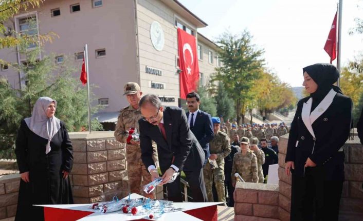 Siirt’te helikopter kazasında şehit olan 17 asker dualarla anıldı