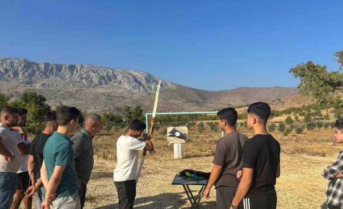 Silifke’de mahalle muhtarlığından gençlere sosyal etkinlik