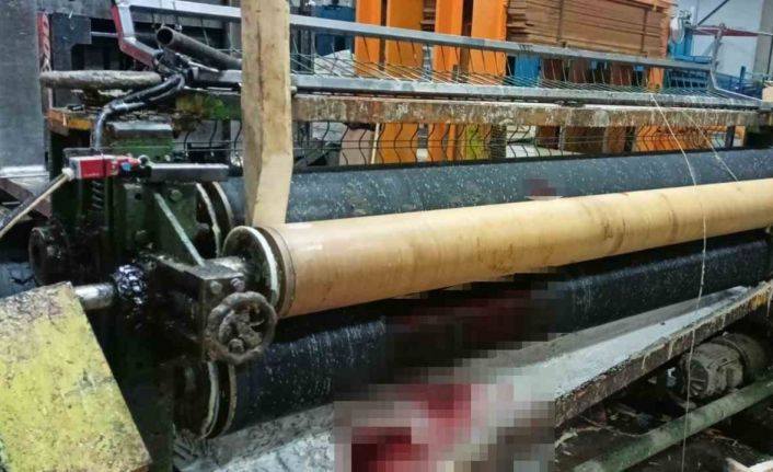 Silindir makinasına elini kaptıran işçi ağır yaralandı