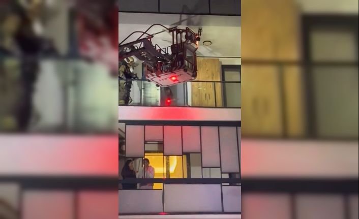 Sinir krizi geçiren kadın evi ateşe vermek istedi