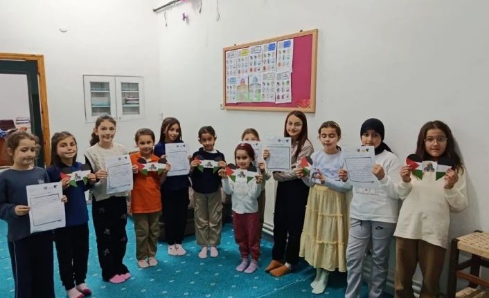 Sinoplu çocuklardan Gazze’deki akranlarına mektup