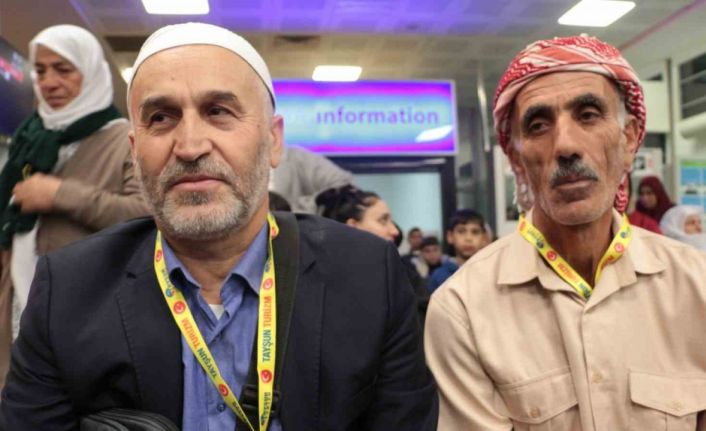 Şırnaklı umre adayları kutsal topraklara ilk defa aktarmasız uçtu