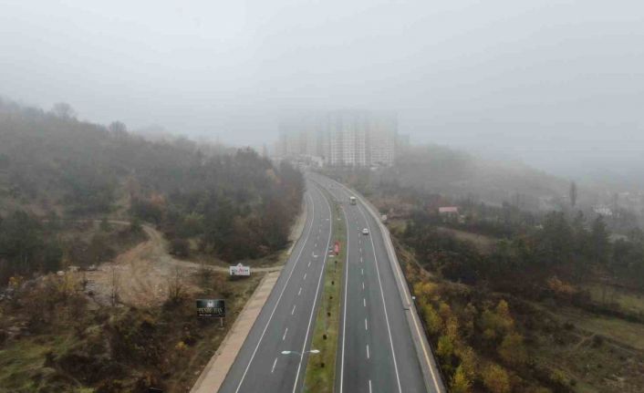 Sis etkili oldu, görüş mesafesi 50 metreye kadar düştü