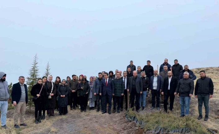 Sivrice’de Öğretmenler Günü’nde anlamlı etkinlik