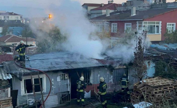 Sobayı yakıp alışverişe çıktı, geldiğinde evi küle döndü
