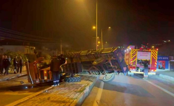 Söke’de traktör devrildi: 1 yaralı