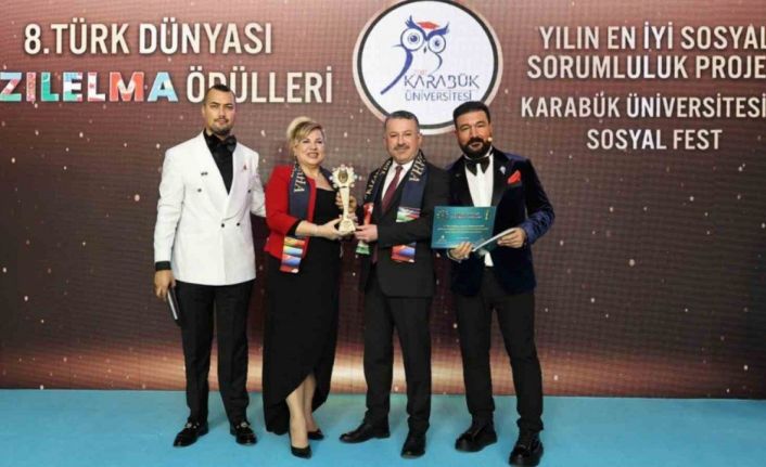 Sosyalfest’e Türk Dünyası Kızıl Elma Ödülleri’nde prestijli ödül