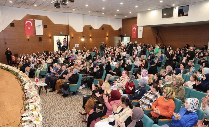 Sultangazi Belediyesi kadınlara özel 3 projenin tanıtımını gerçekleştirdi