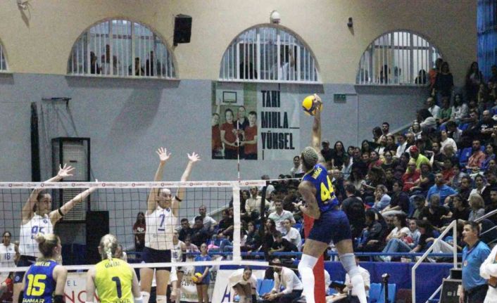 Sultanlar Ligi: Aydın Büyükşehir Belediyespor: 1 - Fenerbahçe Medicana: 3