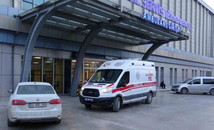 Tabancayla deneme atışı yaparken kazara kendini vurdu