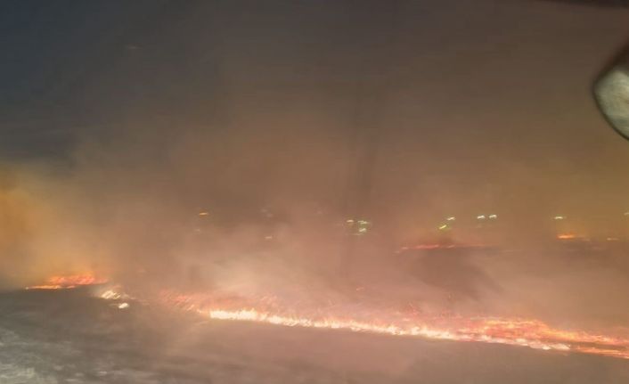 Tandırdan sıçrayan kıvılcımlar araziyi küle çevirdi