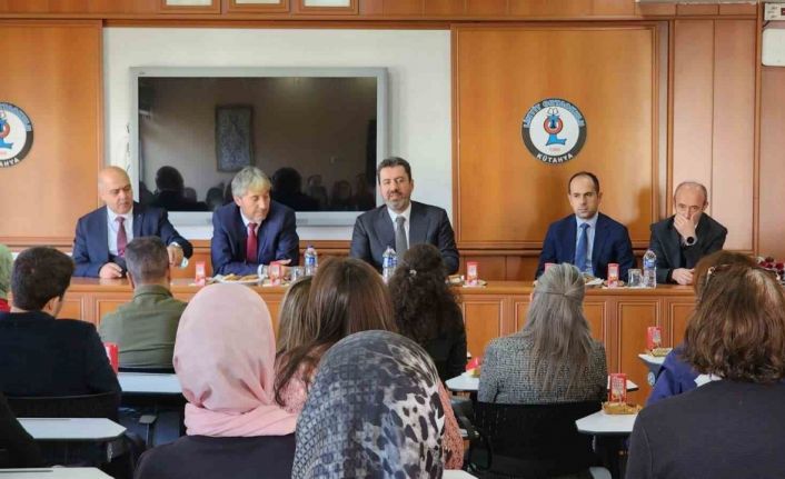 Temel Eğitim Genel Müdürü Savaşçı’nın Kütahya temasları