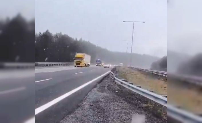 TEM’in Bolu geçişinde kar başladı