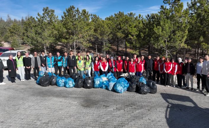 "Temiz Mahalle Temiz Selçuklu Etkinliği"nin 16.’sı Akademi Mahallesi’nde gerçekleşti