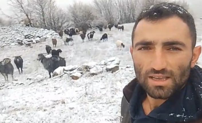Tokat’ta çoban karlar altında türkü söyledi
