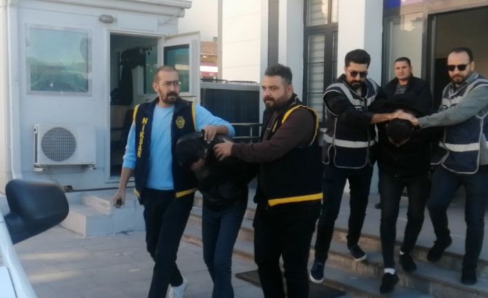 Tokat’ta yaşlı çifti dolandıran sahte polisler Antalya’da yakalandı
