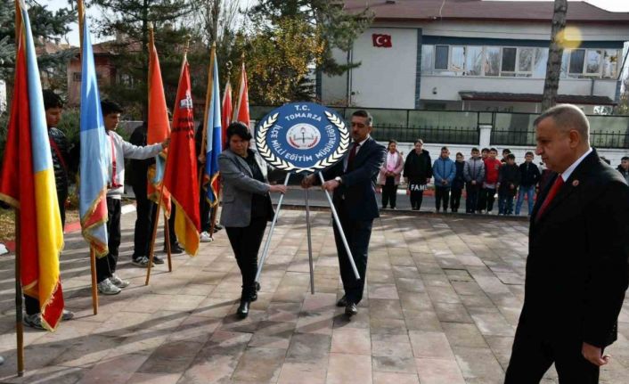 Tomarza’da Öğretmenler günü kutlandı