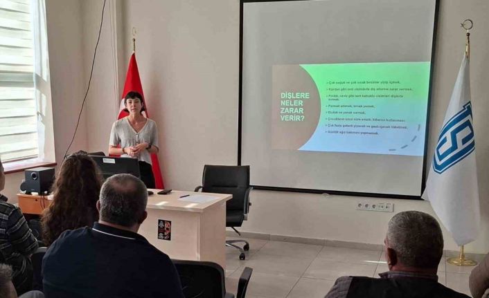 Toplumsal farkındalık için diş sağlığı eğitimi verildi