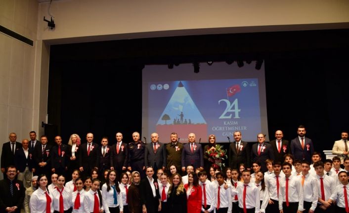 Trabzon’da 24 Kasım Öğretmenler Günü kutlamaları