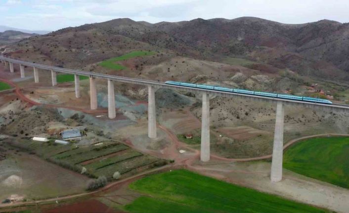 Tren biletlerinde öğretmenlere yüzde 50 indirim