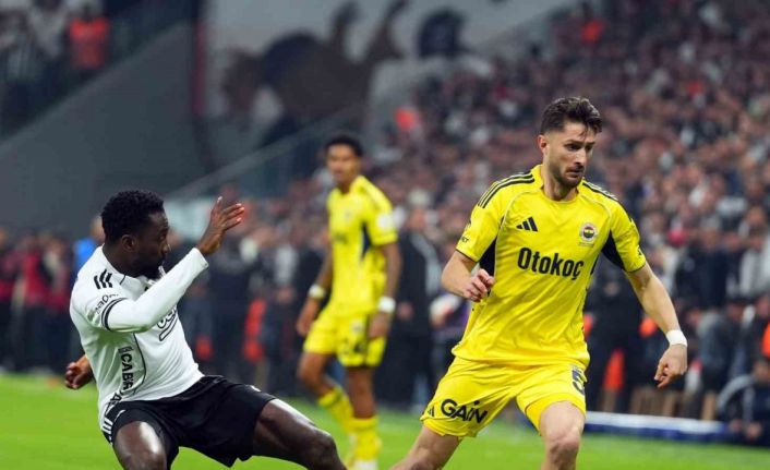 Trendyol Süper Lig: Beşiktaş: 1 - Fenerbahçe: 0 (Maç devam ediyor)