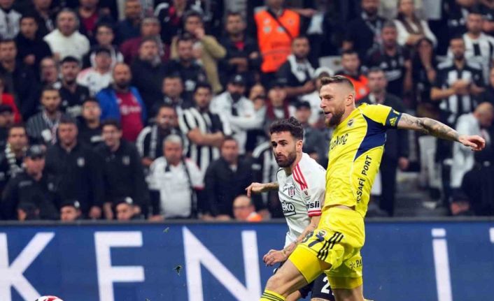 Trendyol Süper Lig: Beşiktaş: 2 - Fenerbahçe: 3 (Maç sonucu)