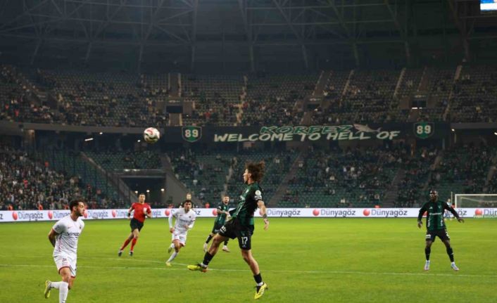 Trendyol Süper Lig: Kocaelispor: 1 - Gençlerbirliği: 0 (İlk yarı)