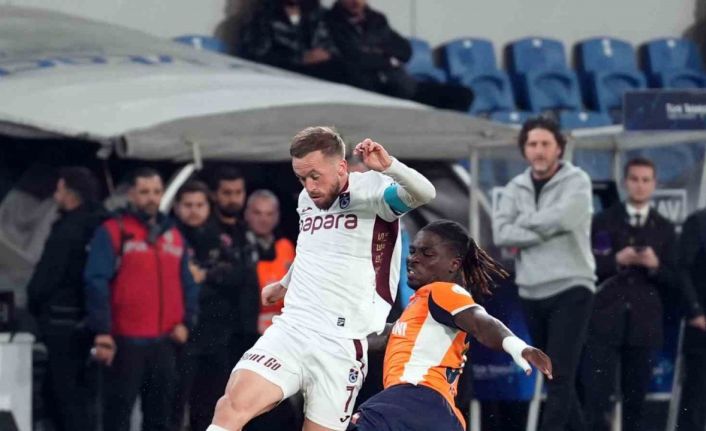 Trendyol Süper Lig: RAMS Başakşehir: 0 - Trabzonspor: 0 (Maç devam ediyor)