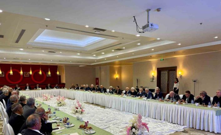 TŞOF Genel Başkanı Mehmet Yiğiner’in öncülüğünde esnafın nabzı Afyon’da tutuldu